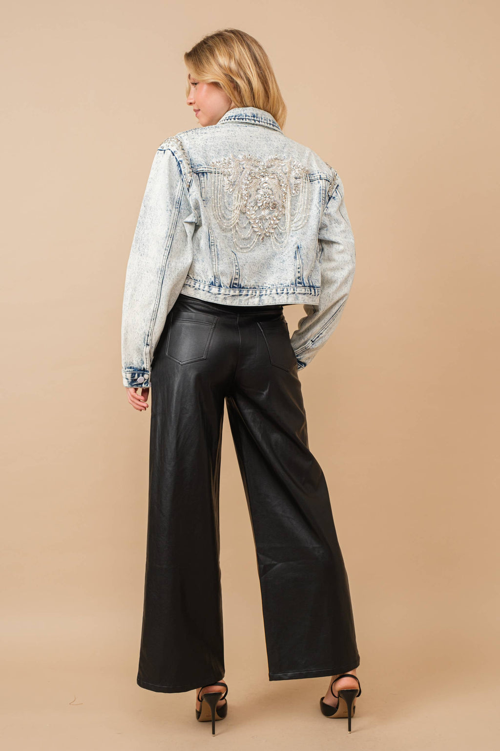 80037J - Acid Washed Shoulder Beading Denim Jacket: LIGHT WASH / L